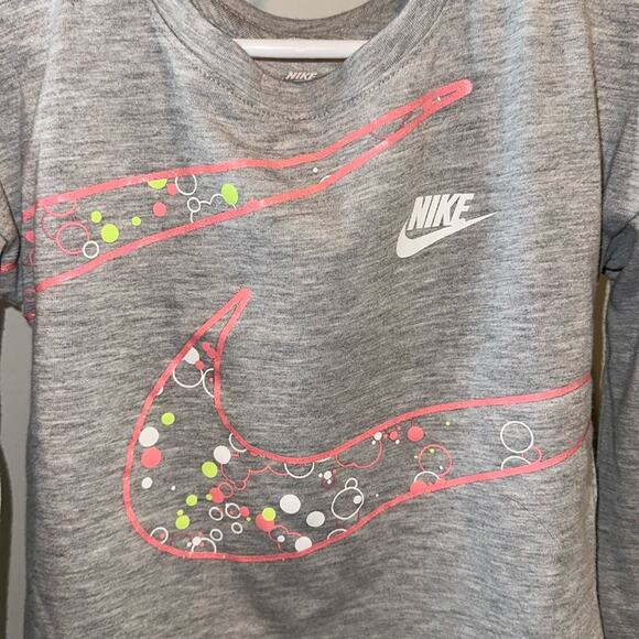 Nike XS Long Sleeve Skimmer Tee NWOT - Picture 2 of 6